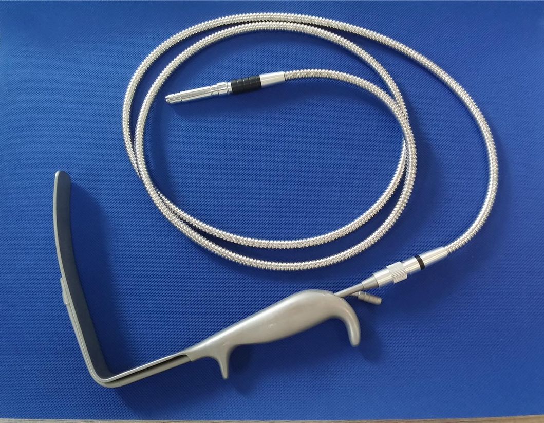 Breast Retractor with Fiber Optic Light and Suction Tube