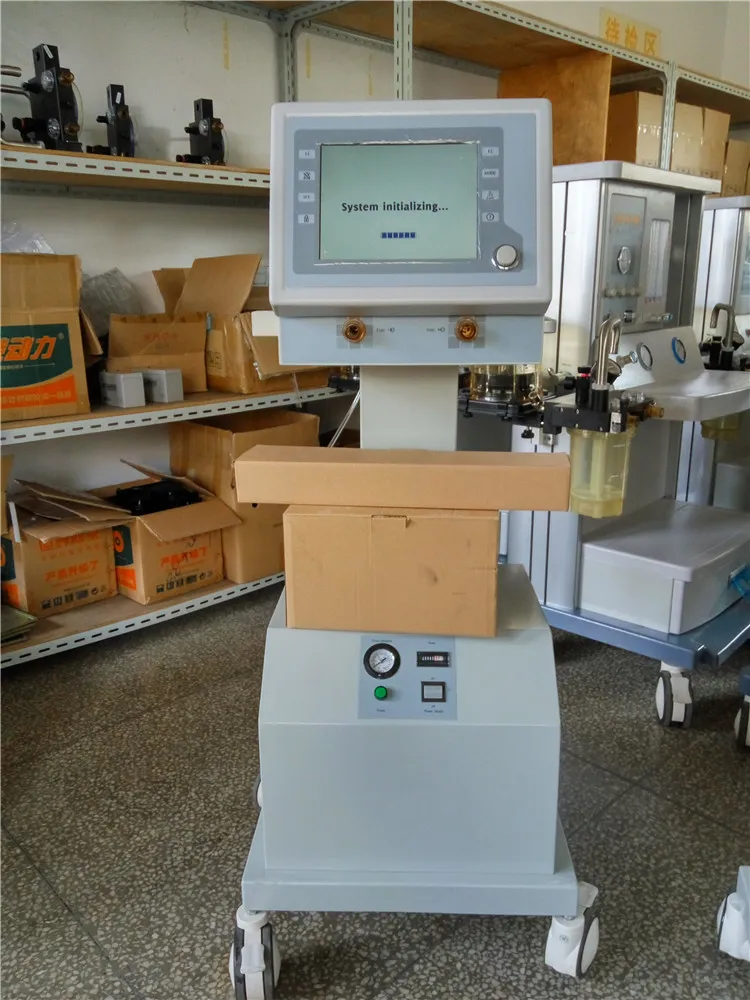 Breathing Machine ICU Mobile Ventilator with Ce (HV-600B)