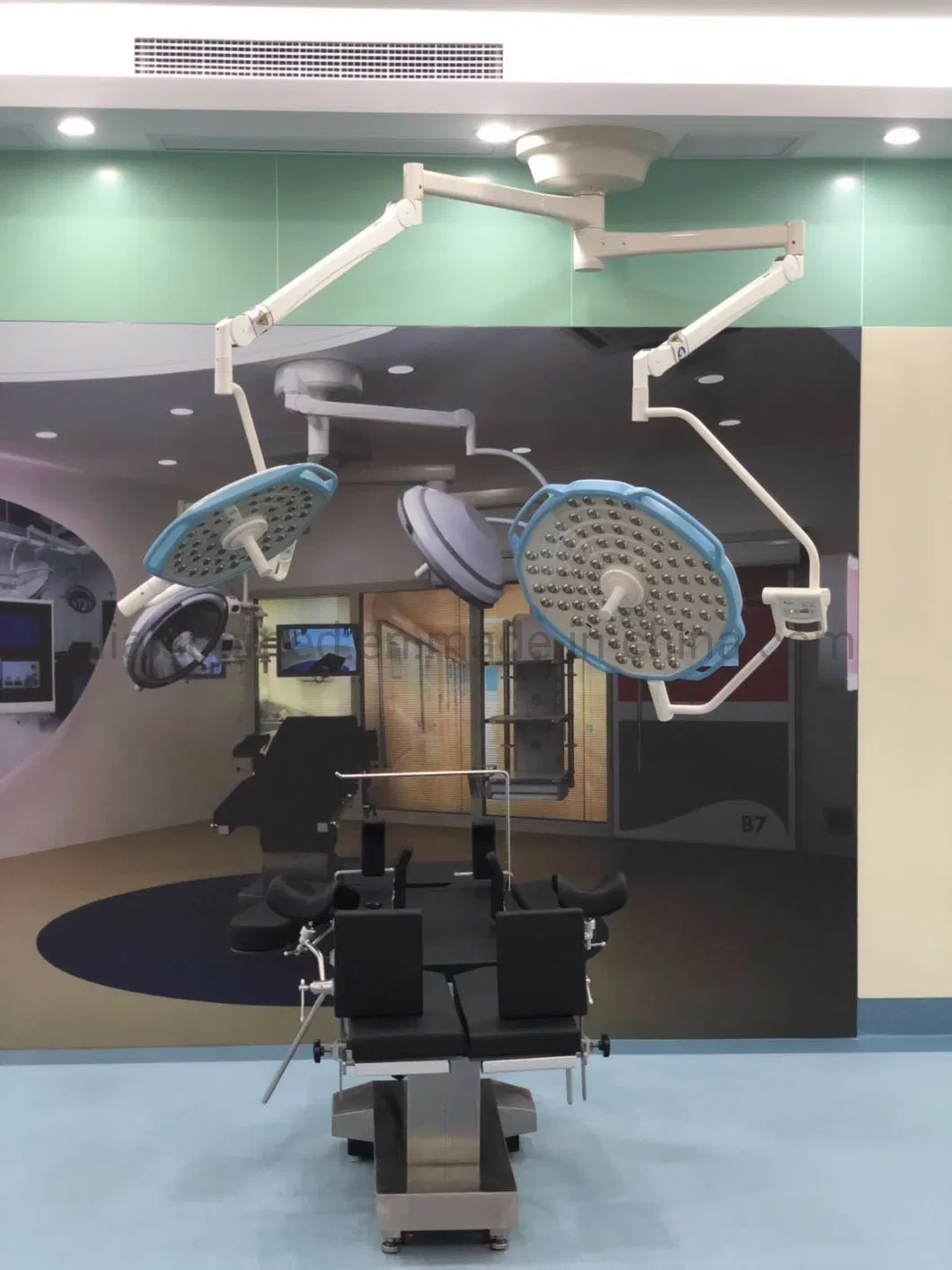 Ce&ISO Approved Operation Room Double Arm LED Surgical Light