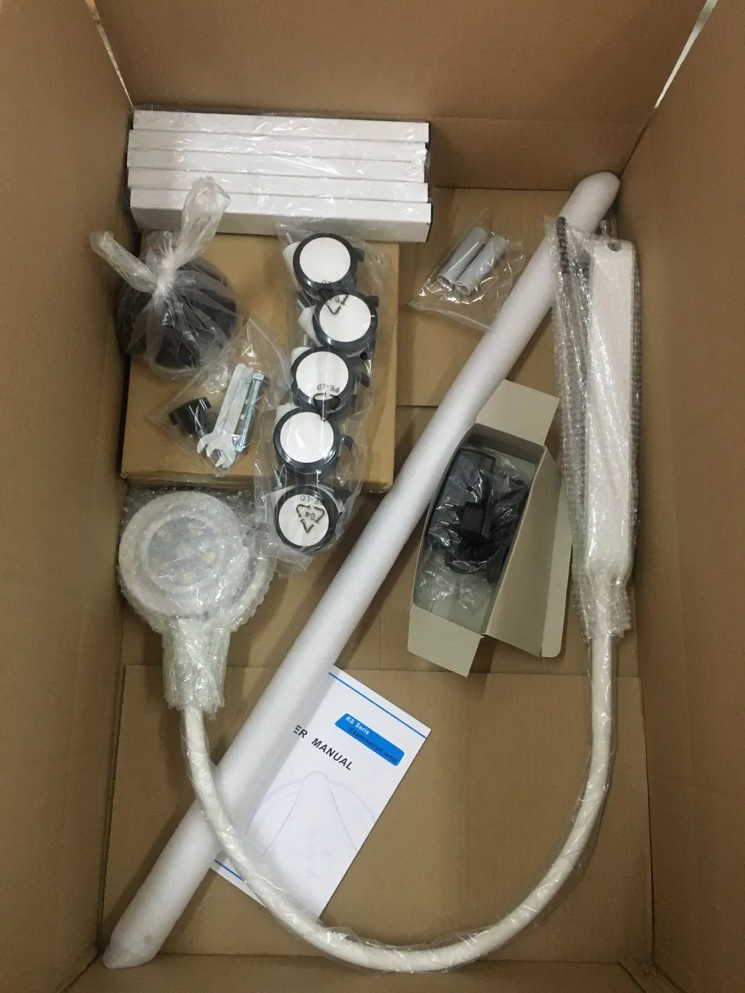 Easywell 6W LED Ks-La-6D Light Touch Examination Light for Minor Surgery with Ce, ISO