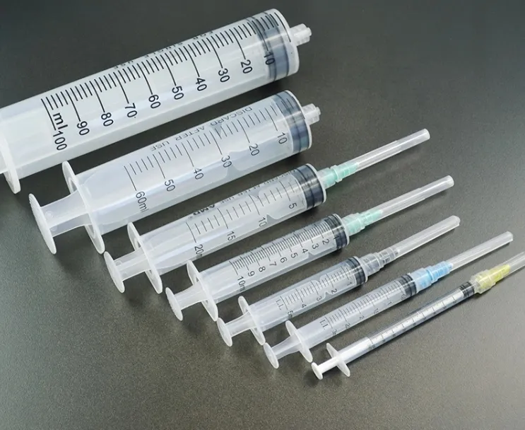 Syringe Medical Syringe with Luer Lock in 2 Parts or 3 Parts Supplied From Factory